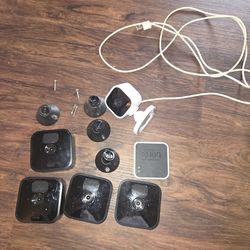 BLINK CAMERAS. 4 OUTDOOR 1 INDOOR