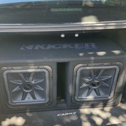 Kicker Subwoofers Factory Kicker Box/amp Combo 