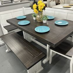 Dining Tables %# Comedores In Stock %# Disponibles 