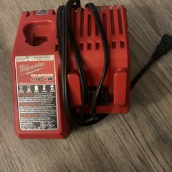 Milwaukee Battery Charger