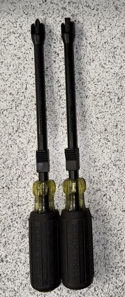 SET!! Phillips & Flat Head Screwholding Screwdriver