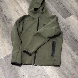 Nike Tech Hoodie 