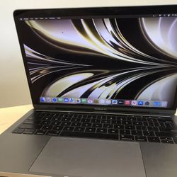 13” MacBook Pro Touch Bar 