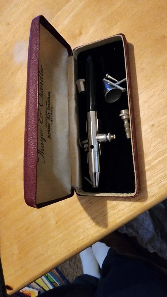 Vintage Thayer & Chandler, Chicago, Airbrush in Original Box