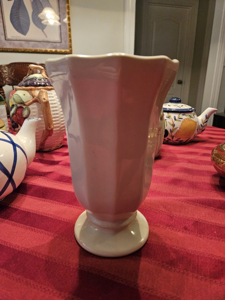 Beautiful MCCOY White Vase