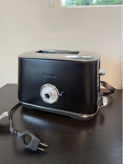 Breville Toast Luxe Black