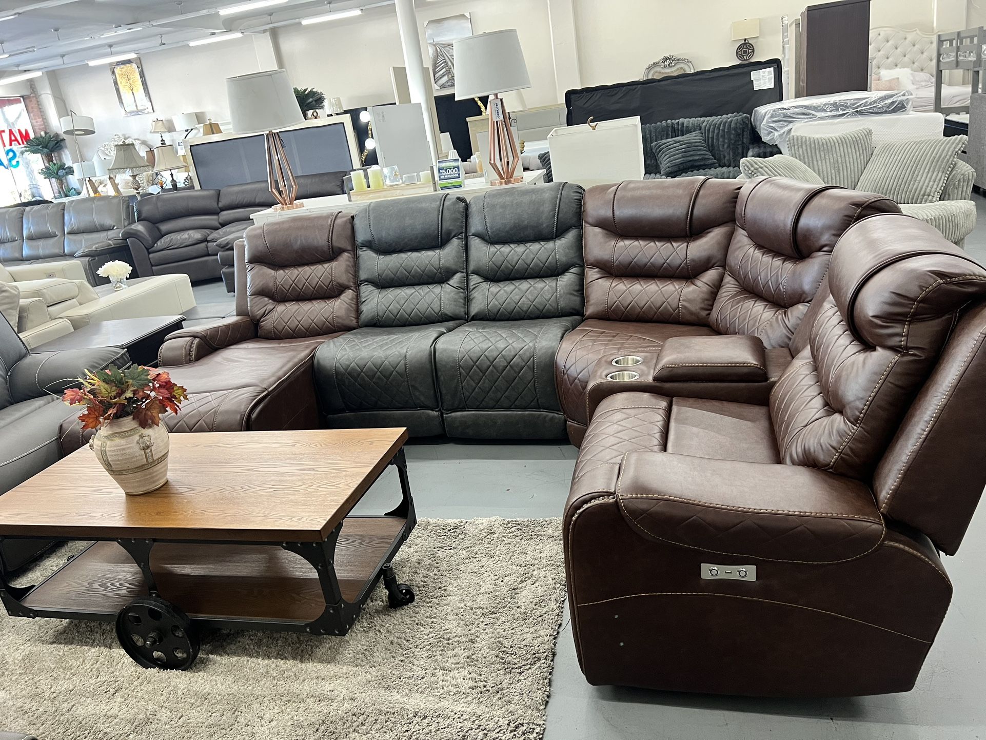 Recliners , Leather , Sectionals , 