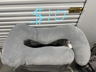 Pregnancy pillow