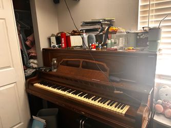 Vintage Piano