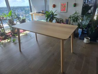 Light Wood Rectangular Dining Table