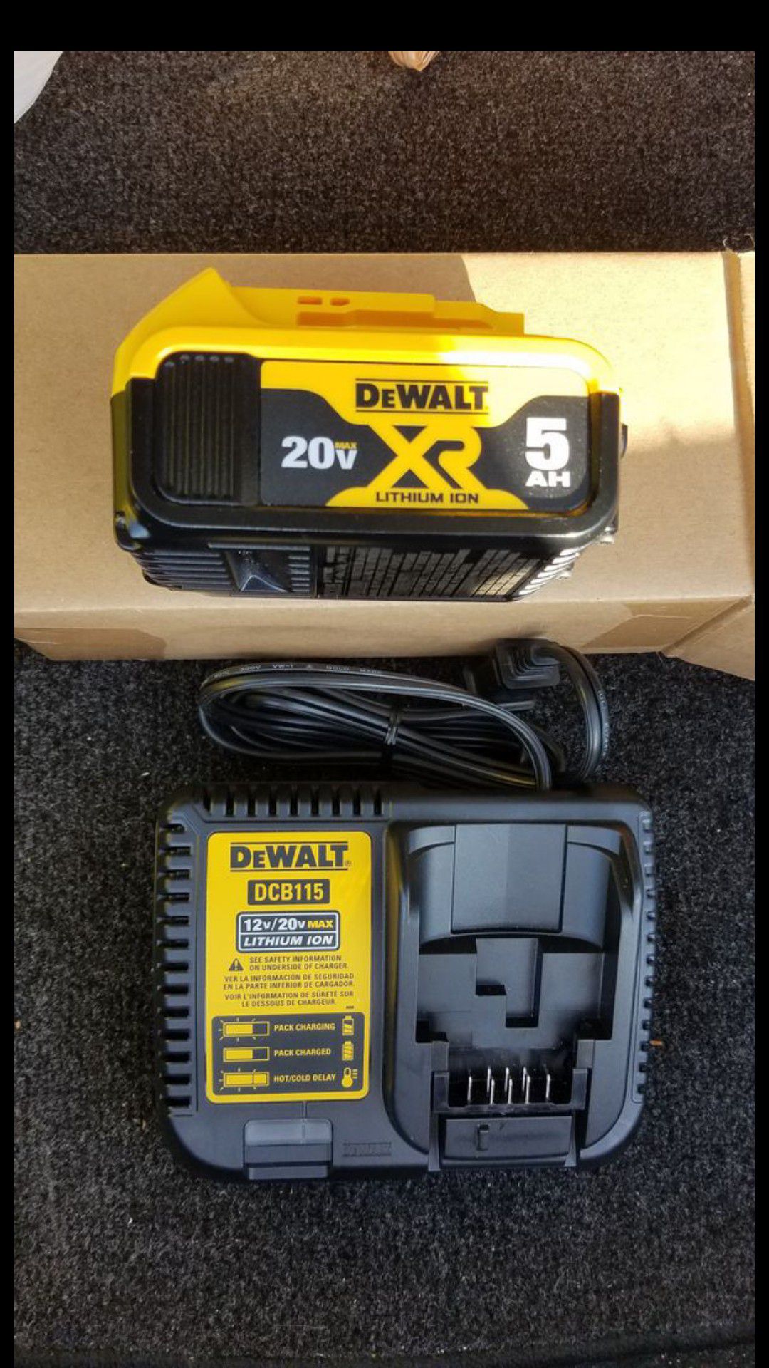 Brand new dewalt 20v MAX XR 5.0ah battery and charger