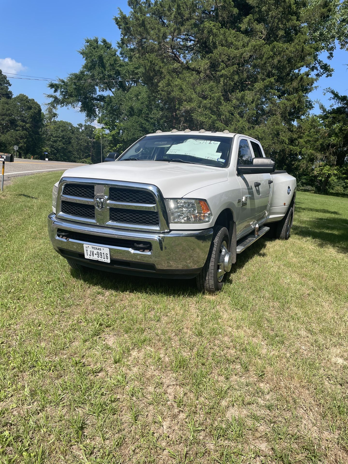 2016 Dodge Dully 4 By 4 We Lowered The Price To$39,000,the Truck Looks Like It Just Came Off The Showroom Floor