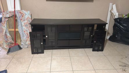 Tv stand. 80 inch