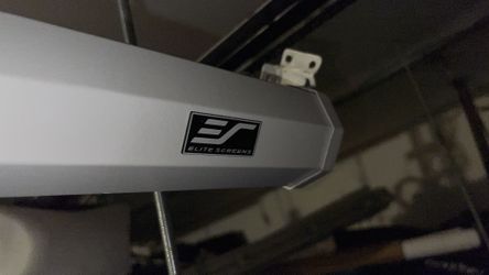 9’ Elite Screen With Wireless And Manual Controls 