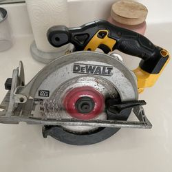 Dewalt Circular Saw
