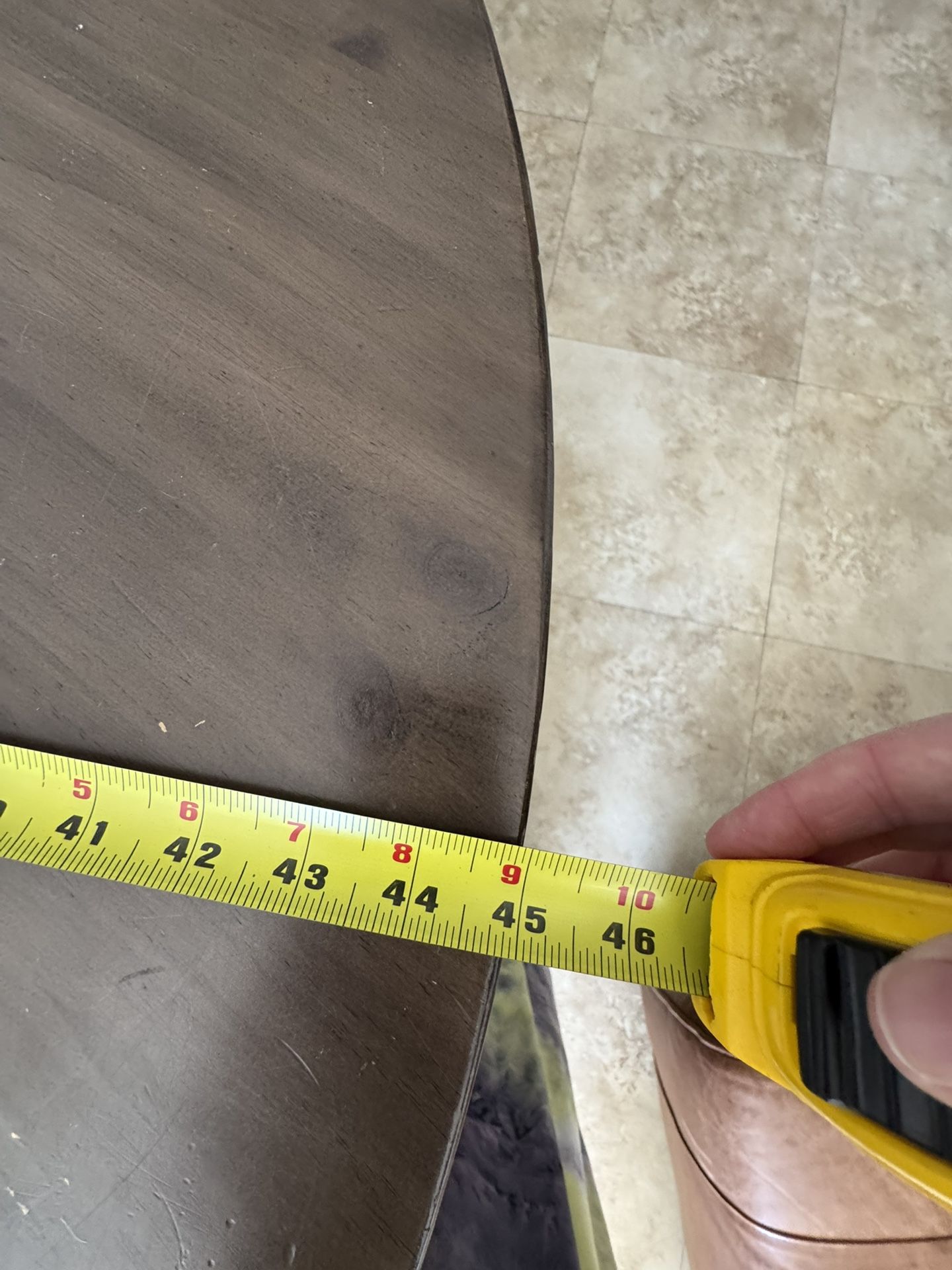 Bassett Round Dining Room Table