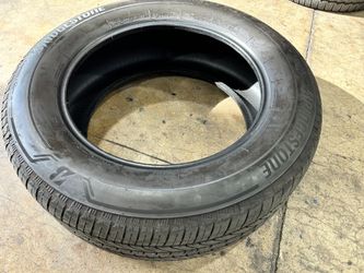1 SINGLE TIRE- Bridgestone Alenza 275/60/20 75%