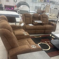 Beautiful brown power recliner sofa and loveseat - Financing Available