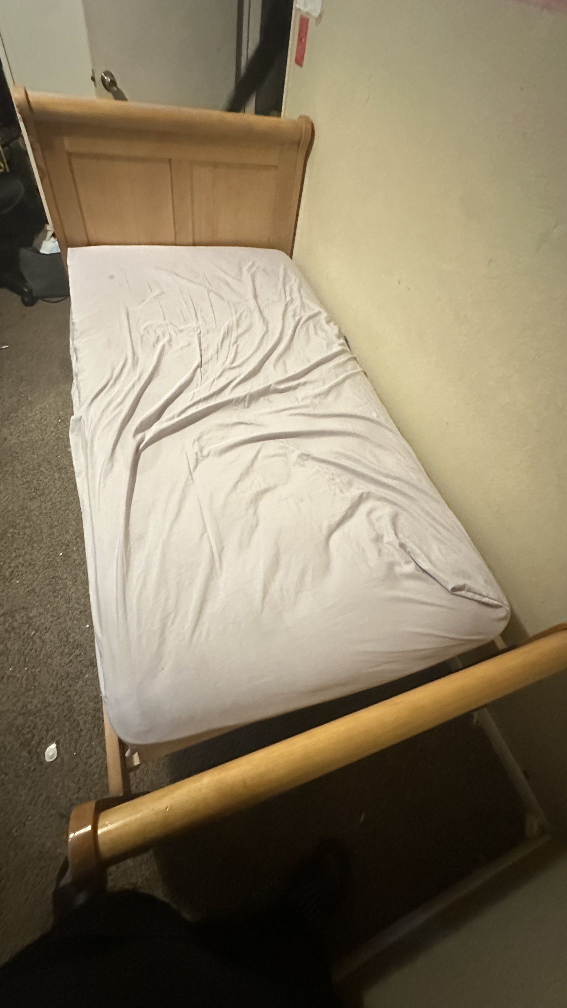 twin bed