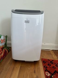 Portable Black and Decker AC