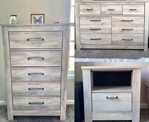 Dresser set from Ashley furniture