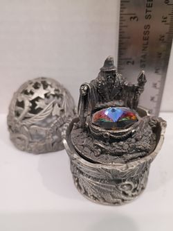 Pewter magician in egg.  Tutor myth and magic pewter cauldron egg trinket box #1065