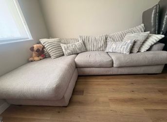 Home Living Room Sectionals Kylie Light Gray Fabric Right Chaise Sectional SKU: (contact info removed) City Furniture