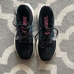 Nike fly knit Women’s Running Shoes 