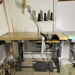 SINGER 247 Sewing Machine