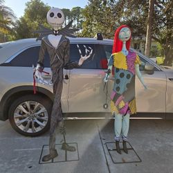 5.8FT Disney Nightmare Before Christmas Sally and Jack Skellington Animatronic Halloween Decoration