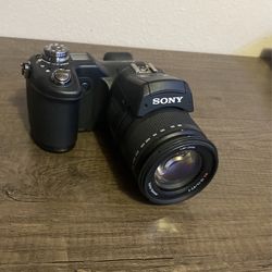 Sony Camera (UNTESTED)