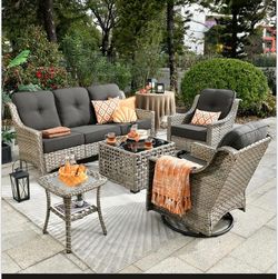Patio furniture set outdoor new in the  box