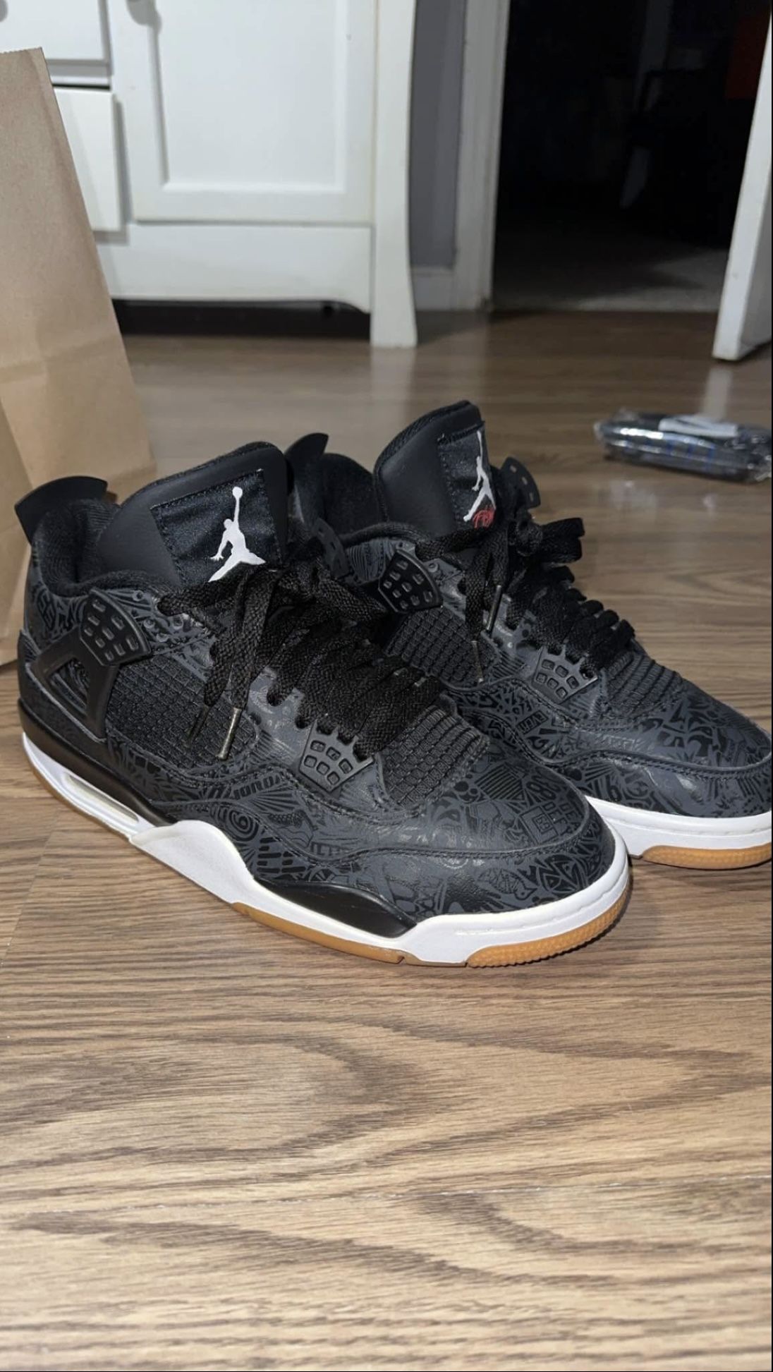 Jordan 4 Retro ‘Laser’