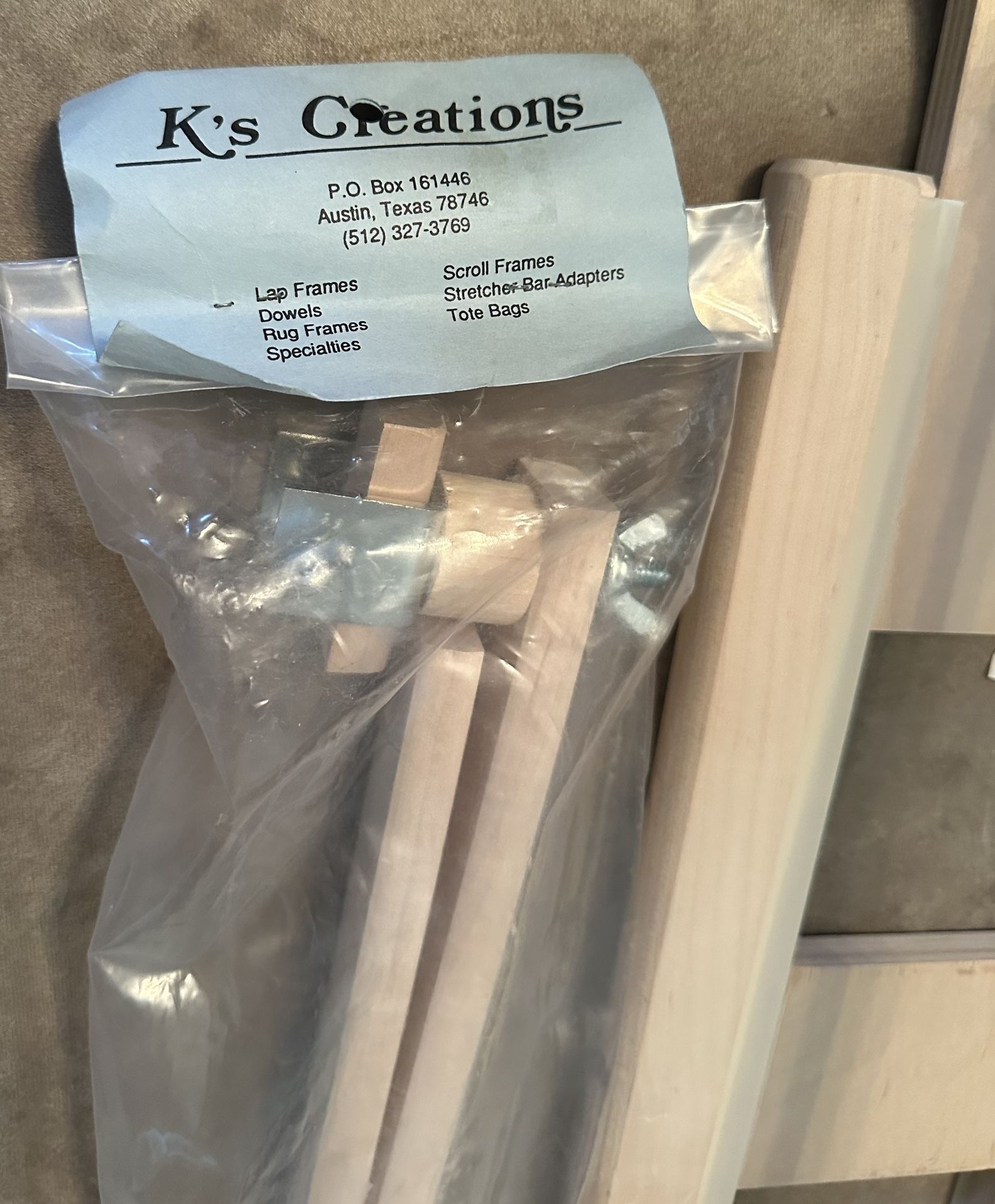 K’s Creations Lap Stand