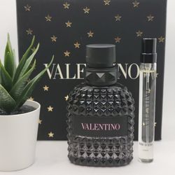 Valentino
 
Uomo Born in Roma Eau de Toilette 2-Piece Gift Set with Travel Spray

1.7 fl 
.33 fl Travel Spray 