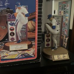 Sport ImpressionsNolan Ryan Hand Signed Figurine