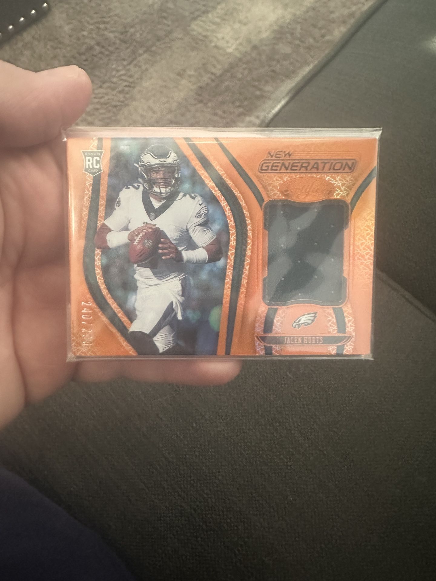 JALEN HURTS 2020 ROOKIE PATCH CARD - PANINI NEW GENERATION 240/299