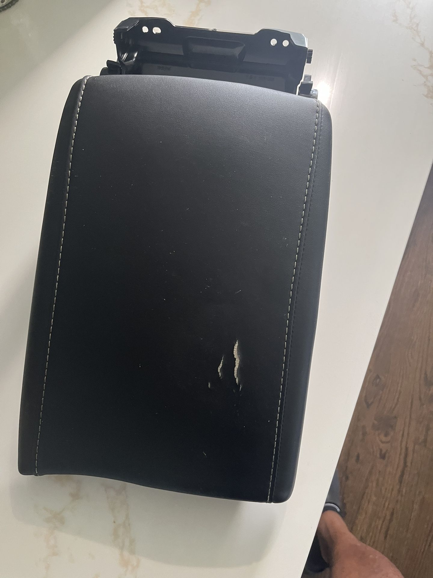 Armrest For 2018 Lexus RX 350