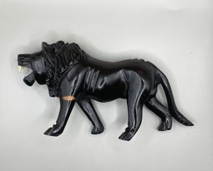Mini Lion Statue 