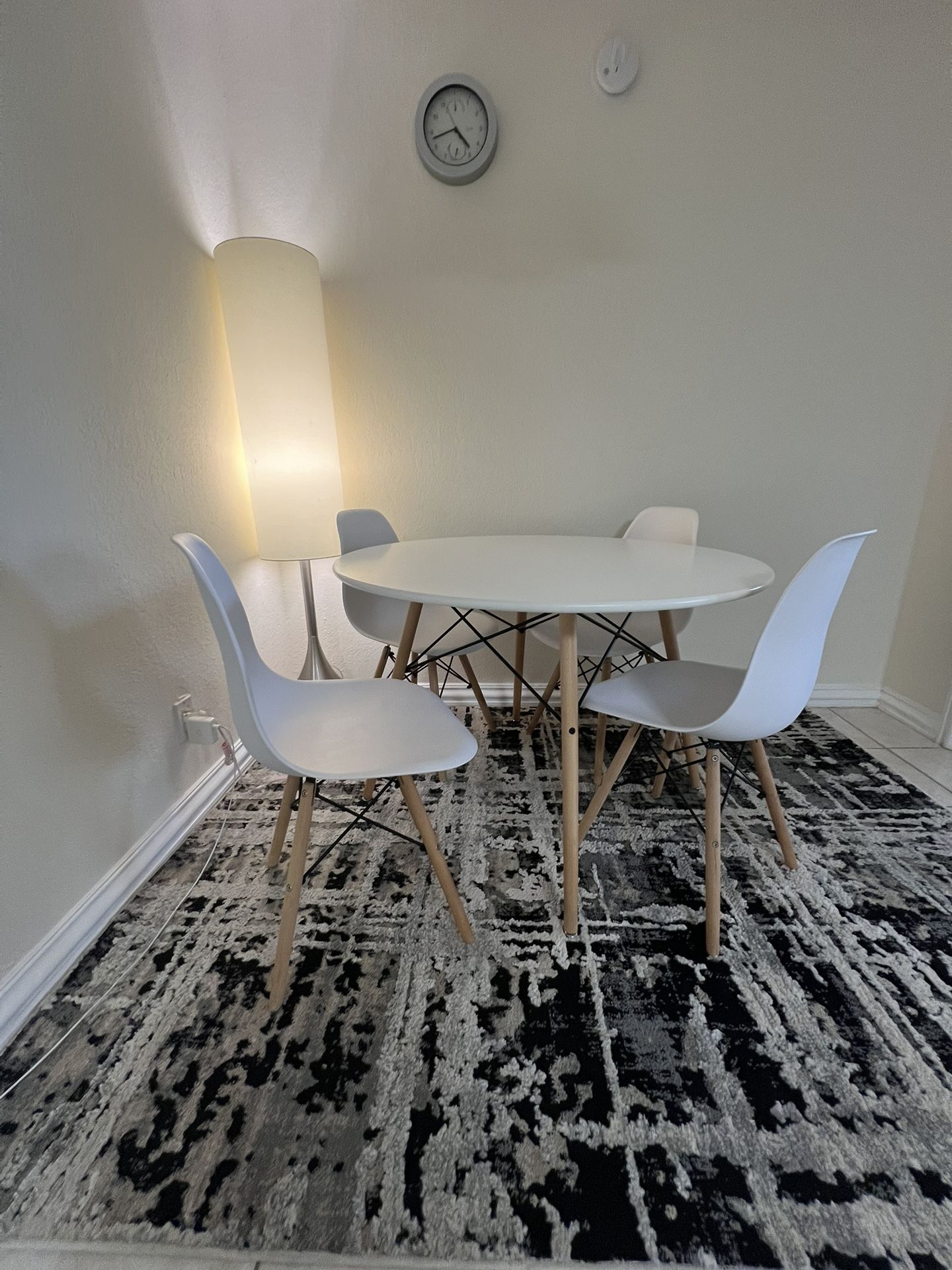 Modern 4-Piece Dining Set – White Table & Chairs + Free Floor Lamp