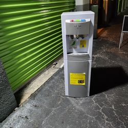 Bebederos De Agua Fría Y Caliente 