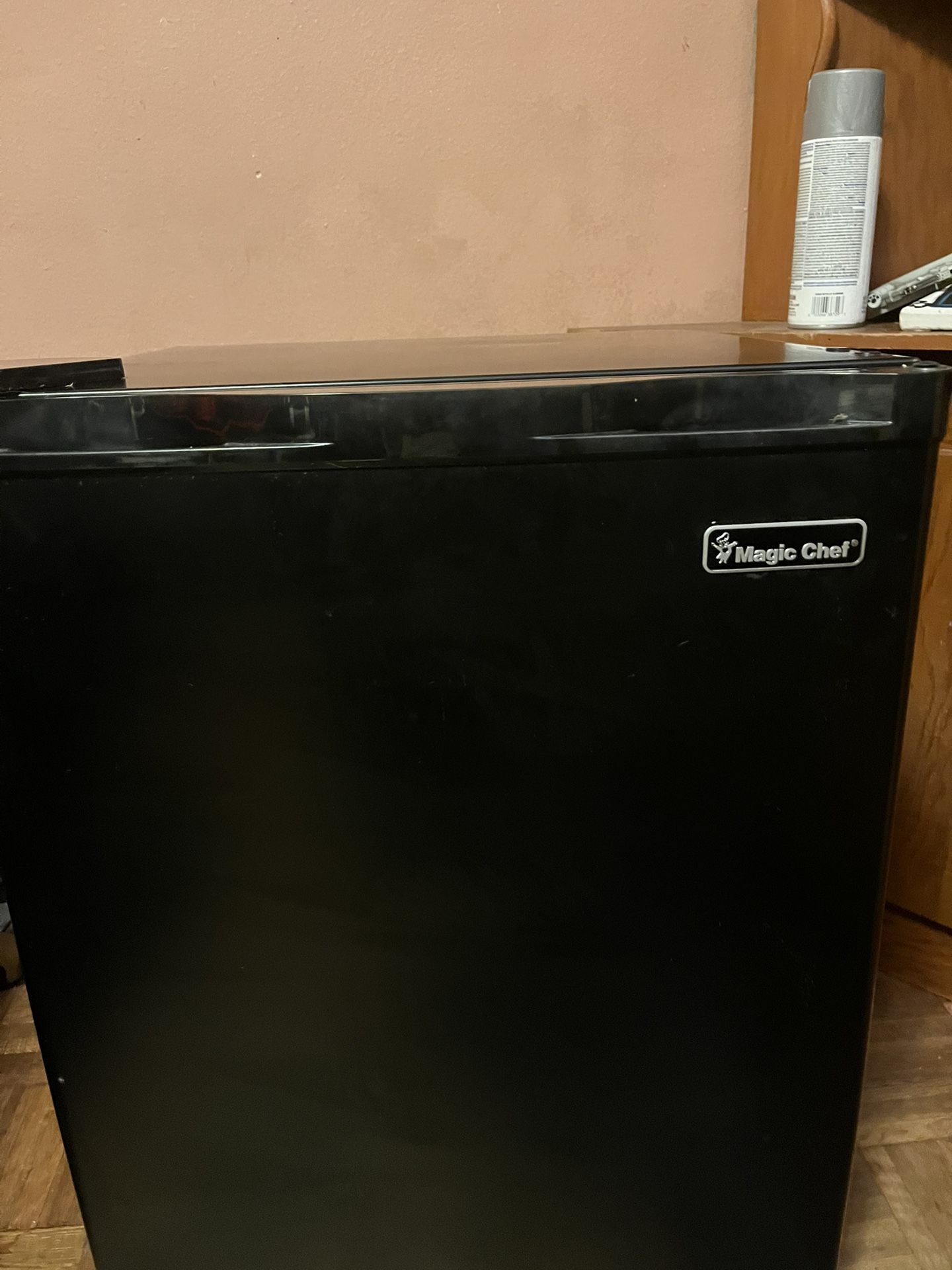 magic chef mini Fridge