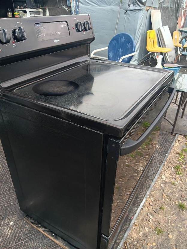 Hotpoint Glass Top Electric Range Stove - $220 (Hobby airport)
