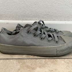 Big Kids Gray Monochromatic Converse All Star shoes Sz 4