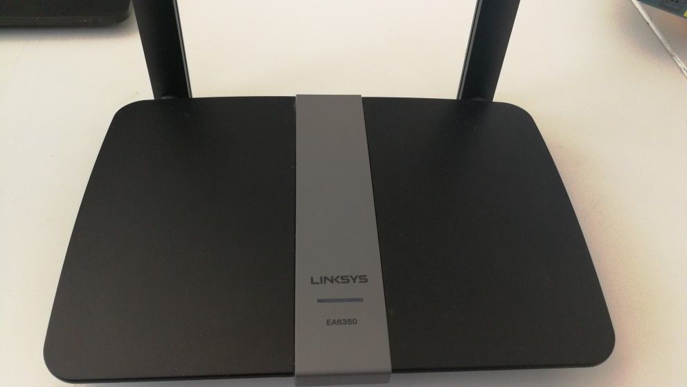 Linksys EA6350 dual band wireless router