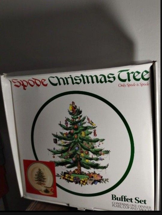 SPODE CHRISTMAS TREE BUFFET SET 