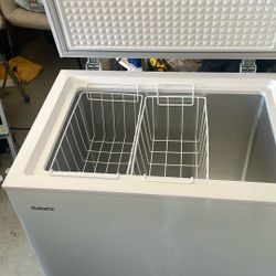 Galanz Mini Freezer 