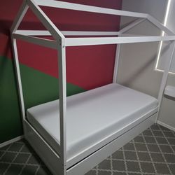 Twin House Bed