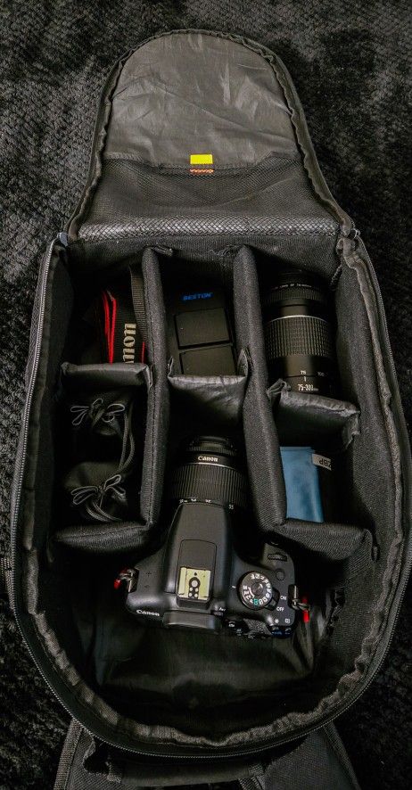 Canon EOS 2000D
