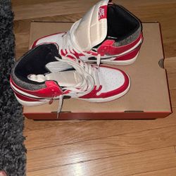 Air Jordan 1 Lost & Found